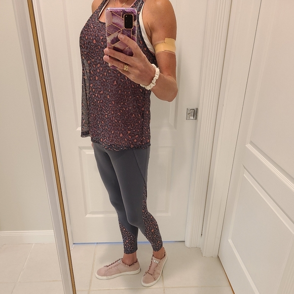 Beautiful Floral Victoria Secret Tank Top. - Picture 4 of 6